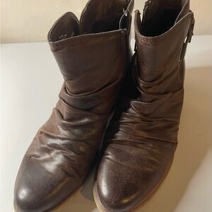 BareTraps Pennie Dark Brown Ankle Booties Moto Western Cowboy